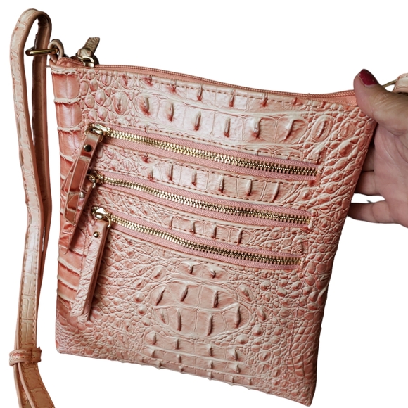 Rose Pink Multi Zipper Beautiful Crossbody bag - Picture 5 of 16